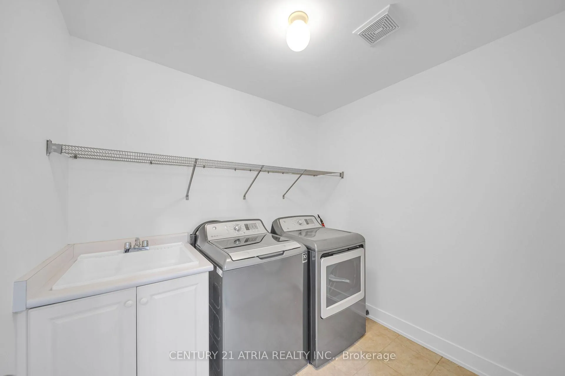 Photo 21 of 8 Pellegrino Road, Brampton, Northwest Brampton — HOMEH