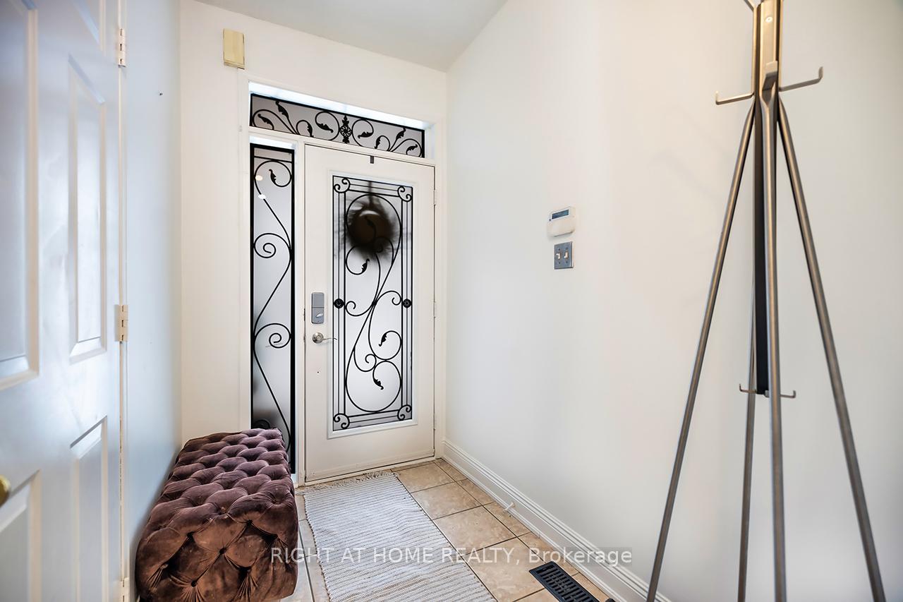 Photo 5 of 28 Salt Drive, Ajax, South East — HOMEH