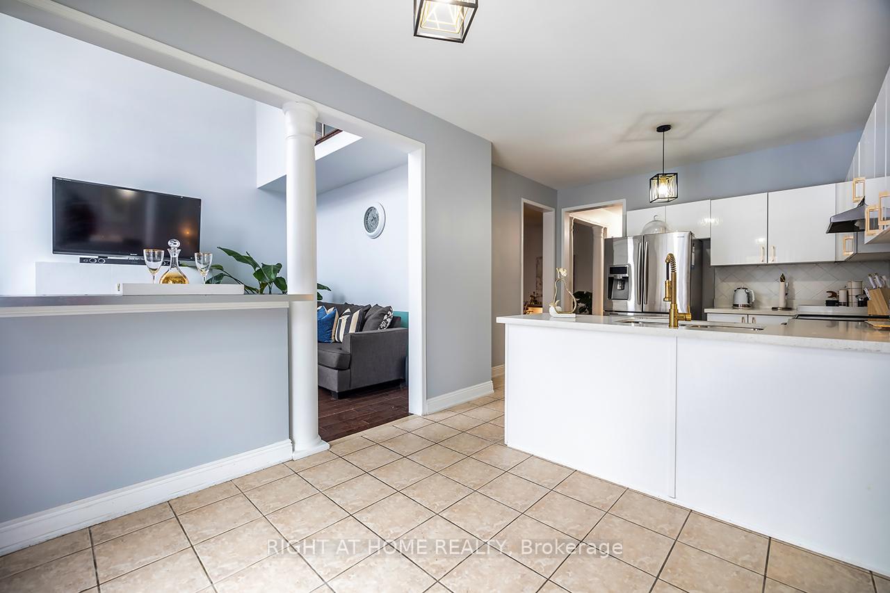 Photo 17 of 28 Salt Drive, Ajax, South East — HOMEH