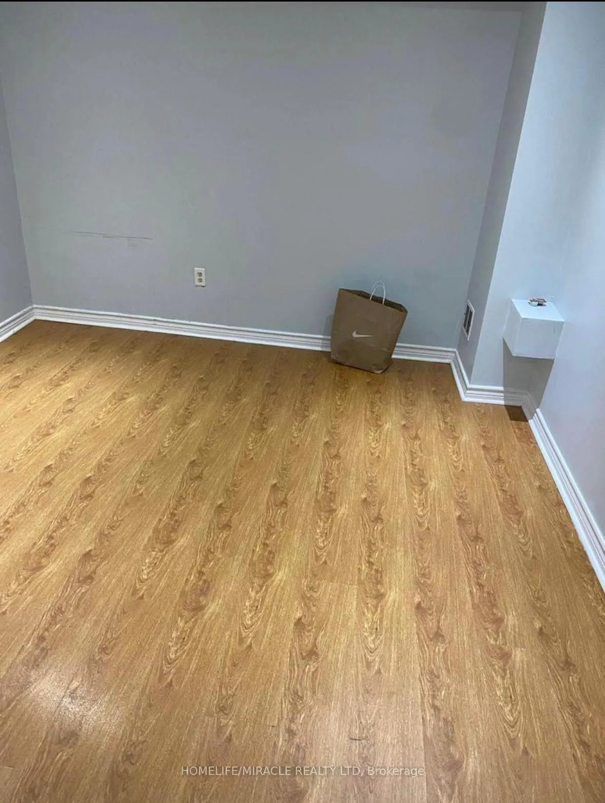 Photo 5 of 78 Jordensen Drive, Brampton, Credit Valley — HOMEH