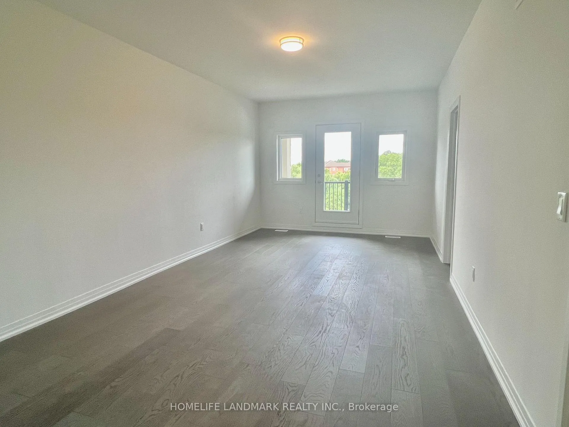 Photo 8 of 12 Yans Way, Markham, Buttonville — HOMEH