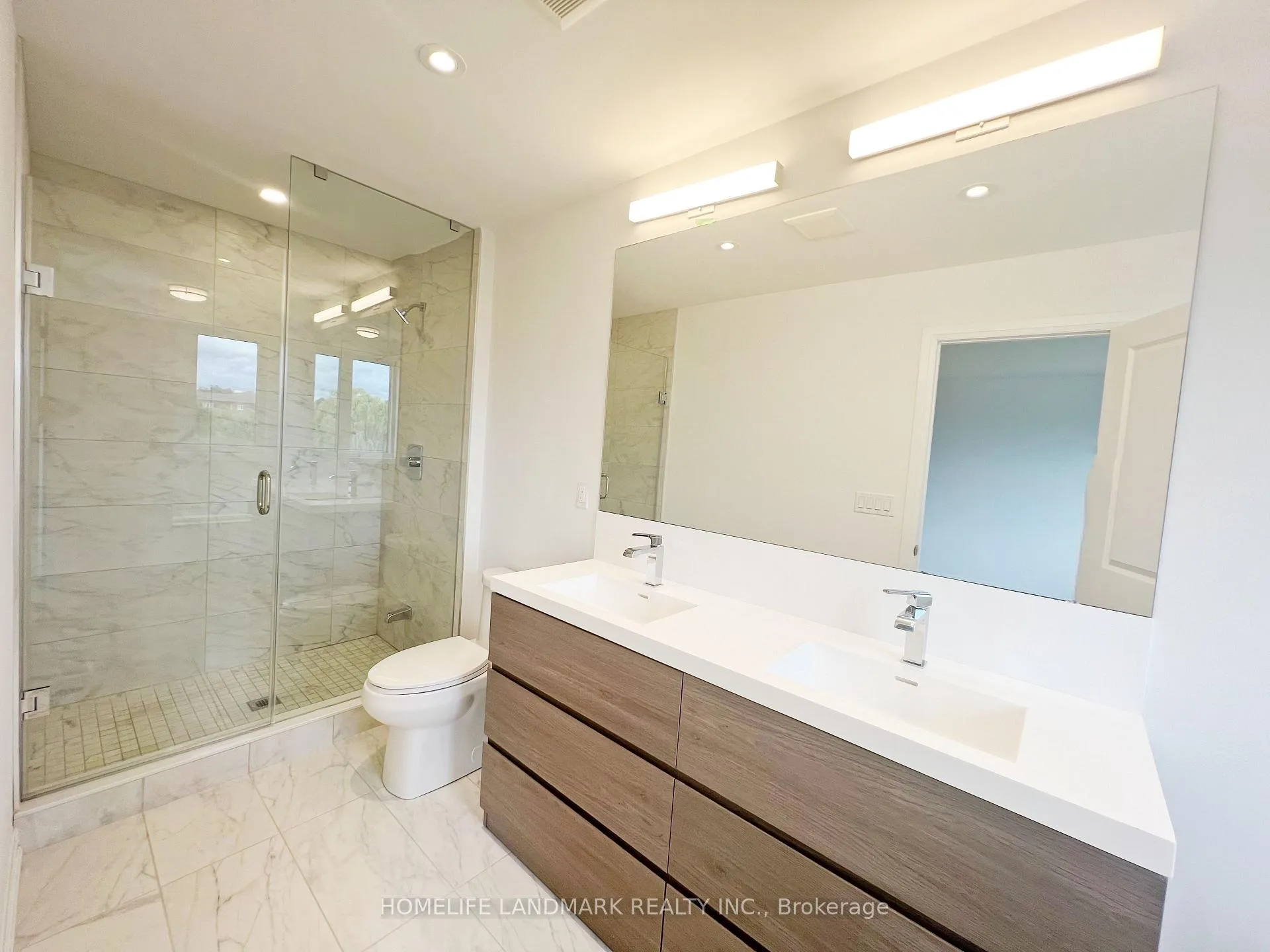 Photo 16 of 12 Yans Way, Markham, Buttonville — HOMEH