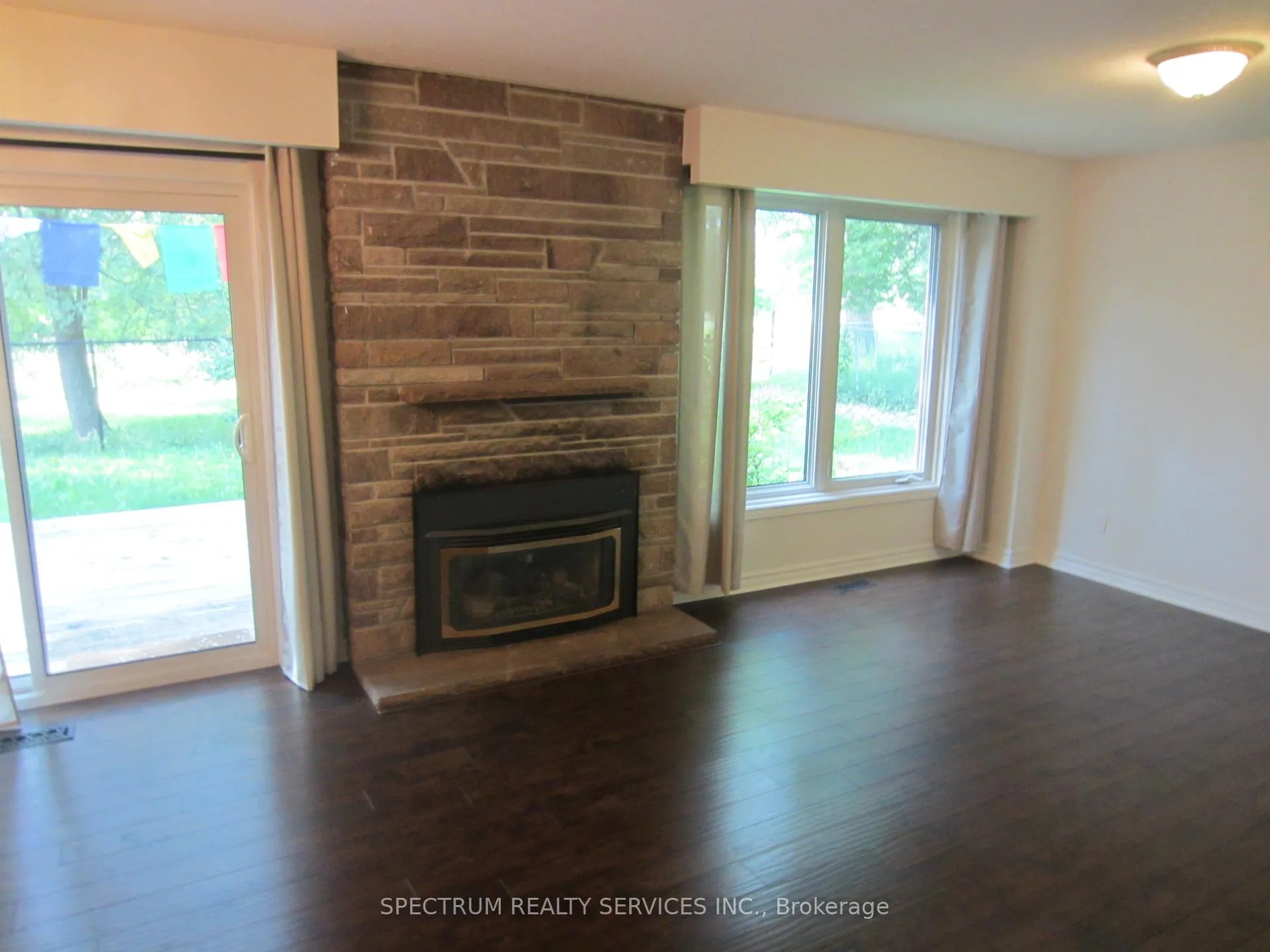 Photo 7 of Unit 2, 10 Elrose Road, Brampton, Southgate — HOMEH
