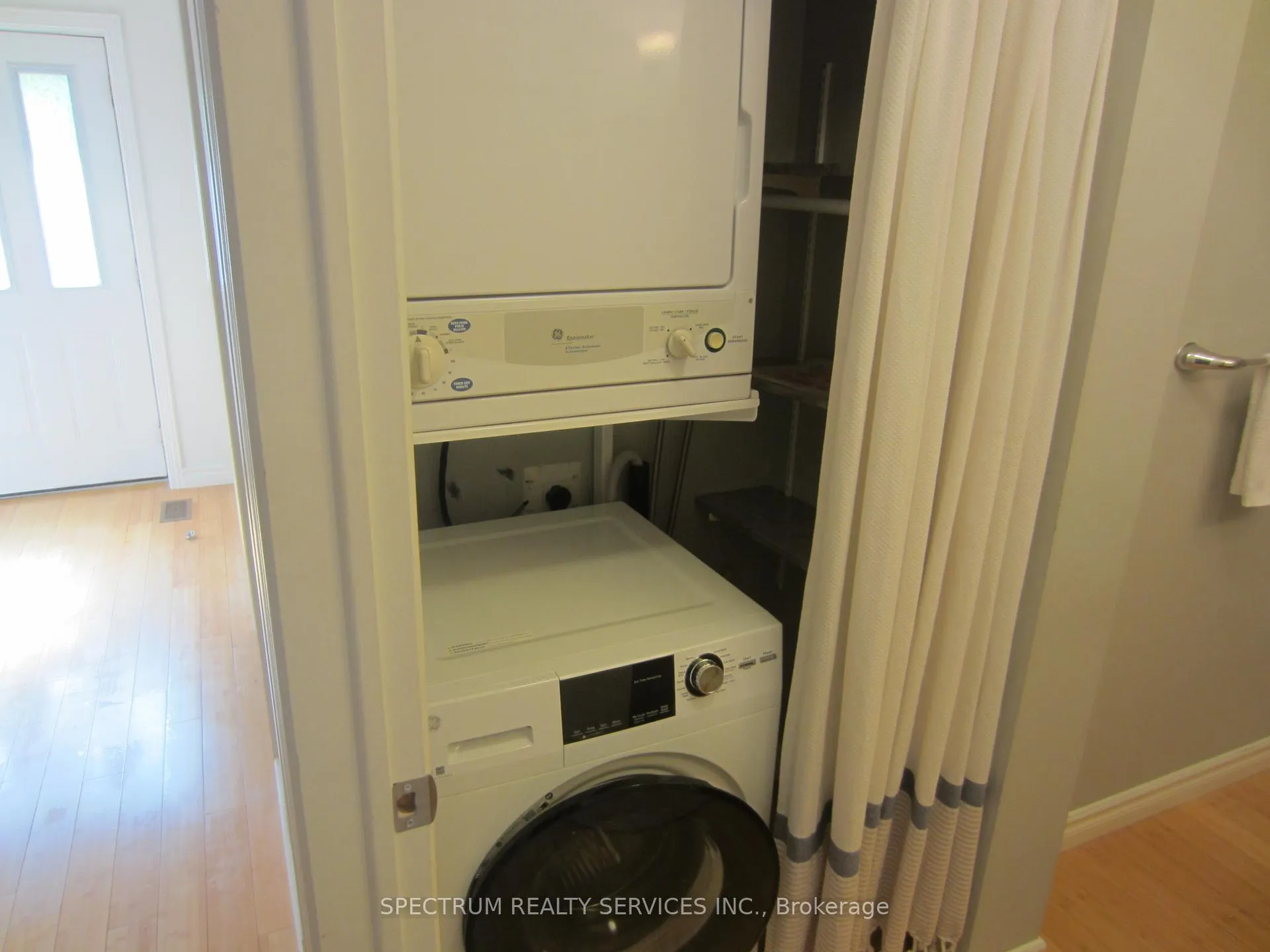 Photo 8 of Unit 2, 10 Elrose Road, Brampton, Southgate — HOMEH