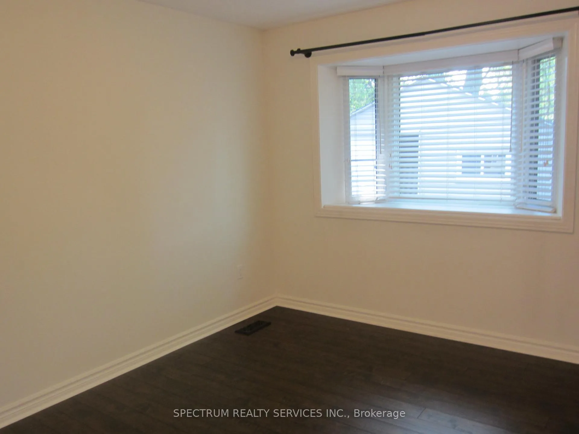 Photo 11 of Unit 2, 10 Elrose Road, Brampton, Southgate — HOMEH