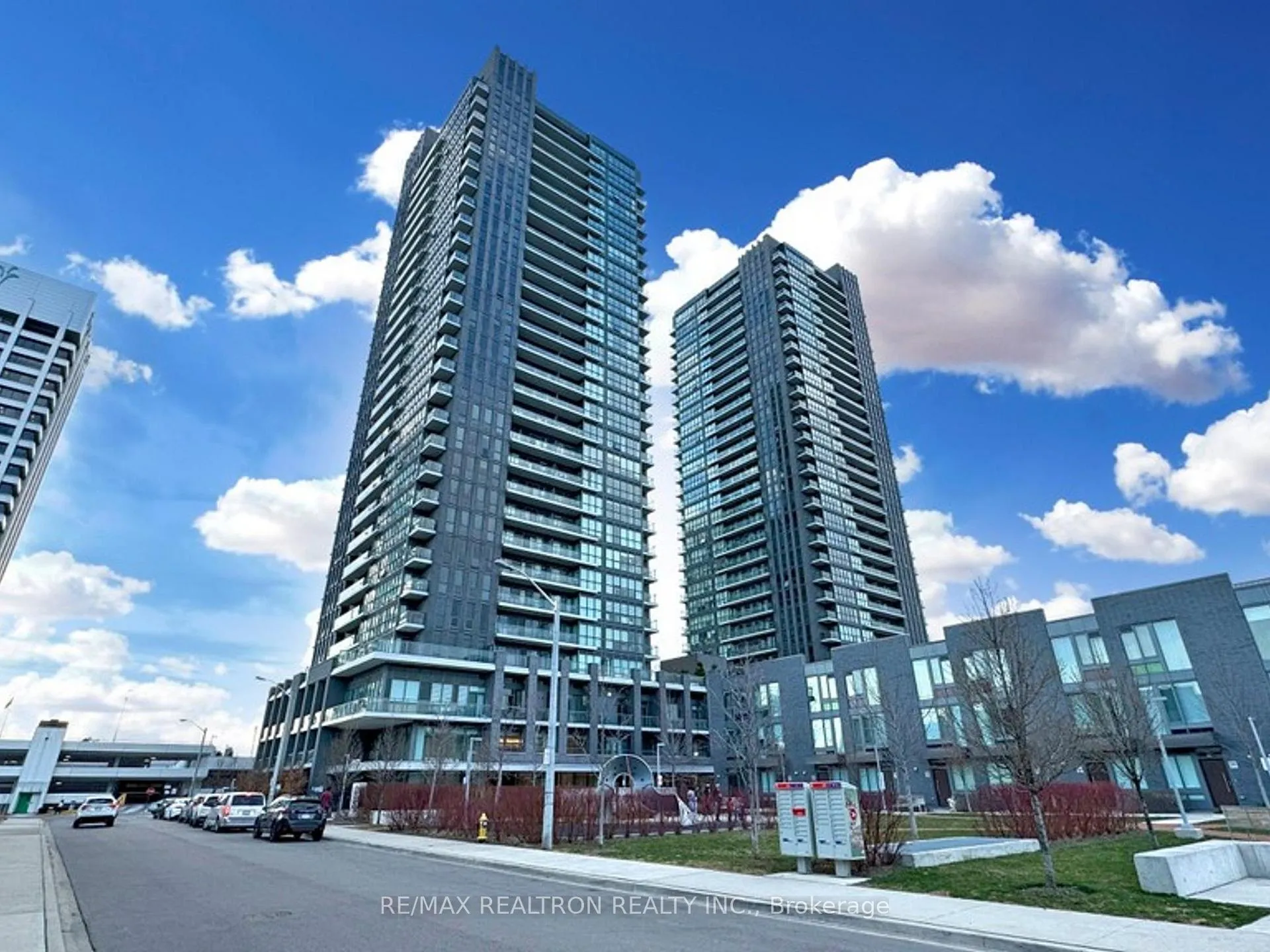 Photo 1 of Unit 405, 6 Sonic Way, Toronto, Flemingdon Park — HOMEH