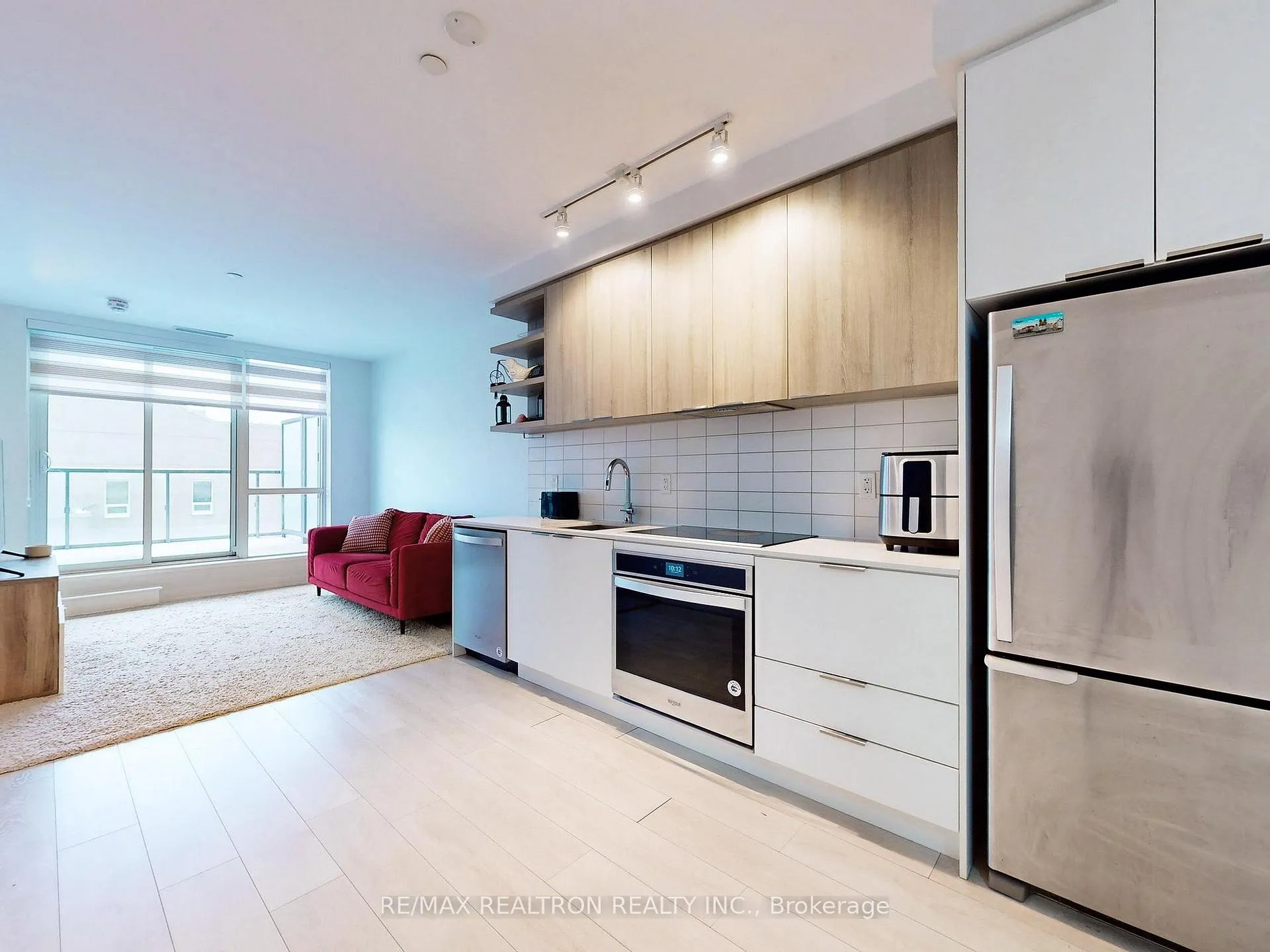 Photo 5 of Unit 405, 6 Sonic Way, Toronto, Flemingdon Park — HOMEH