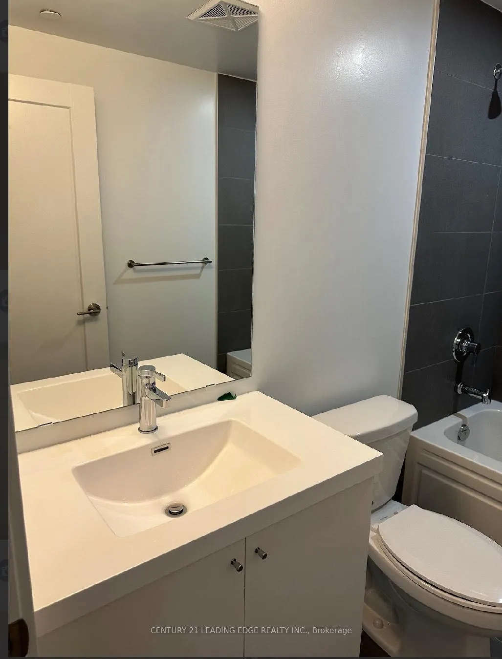 Photo 10 of Unit 2114, 2545 Simcoe Street, Oshawa, Windfields — HOMEH