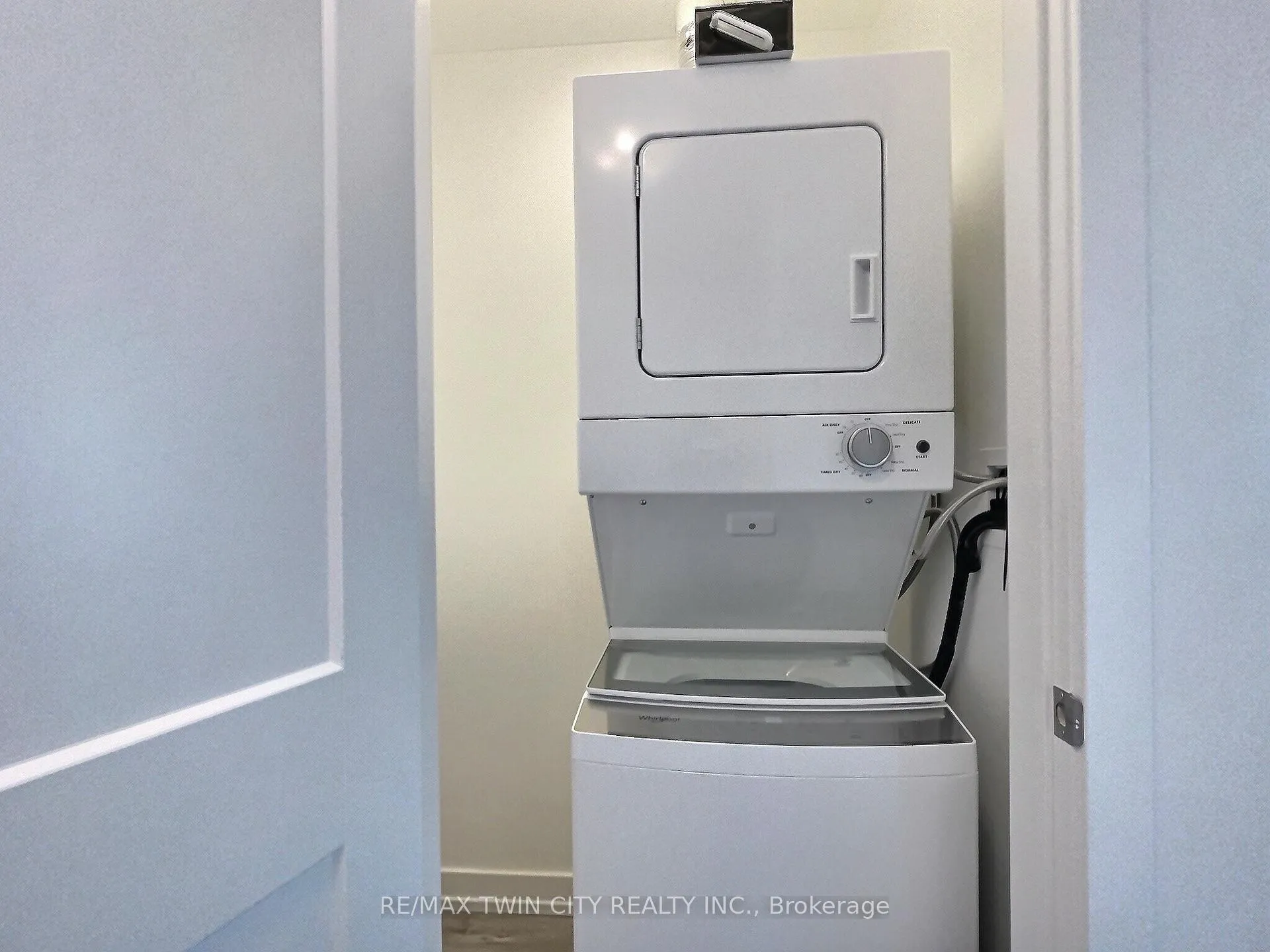 Photo 7 of Unit 511, 243 Northfield Drive E, Waterloo, Colonial Acres — HOMEH