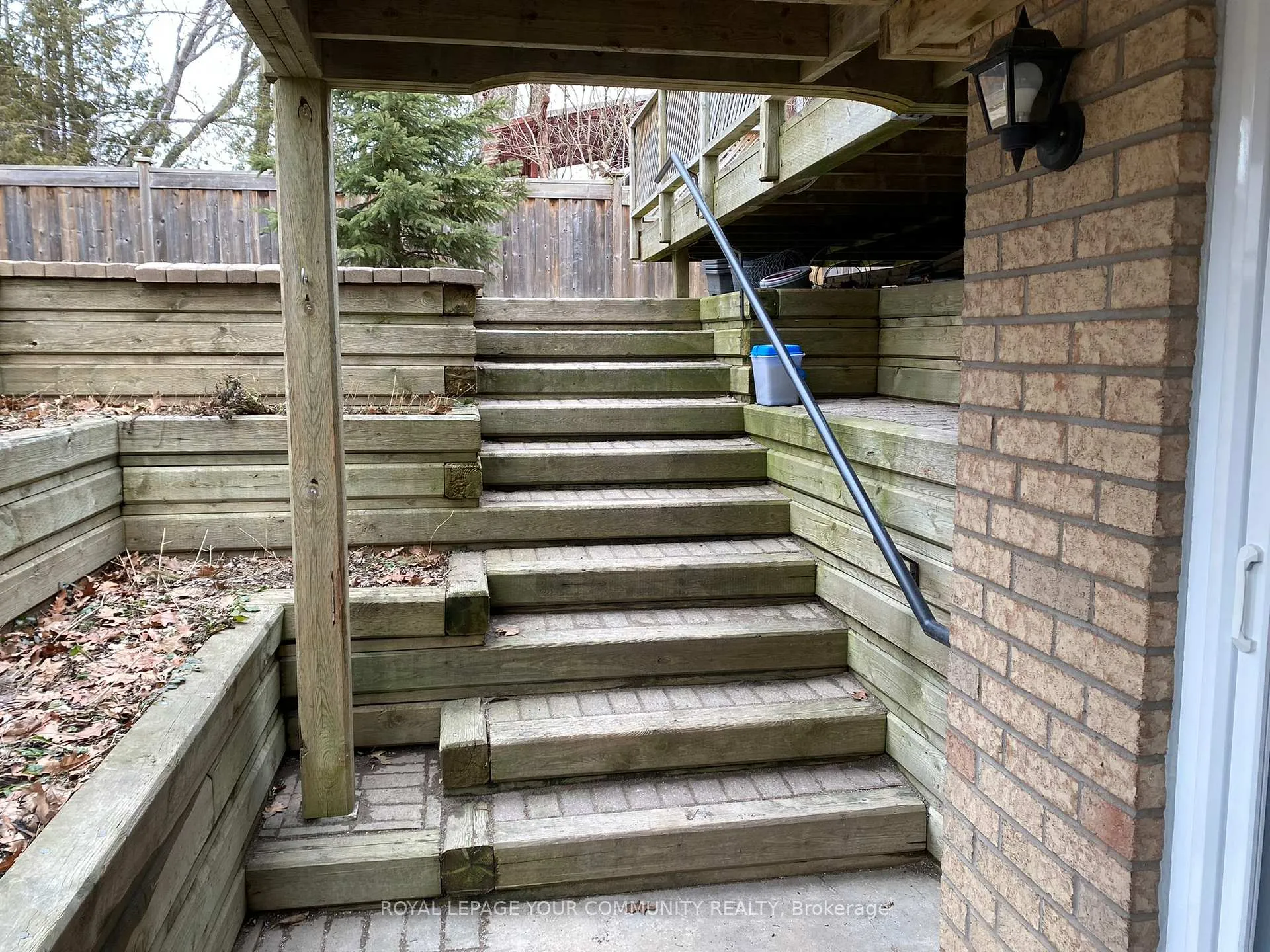 Photo 2 of Unit Lower, 2 Rougecrest Drive, Markham, Markham Village — HOMEH