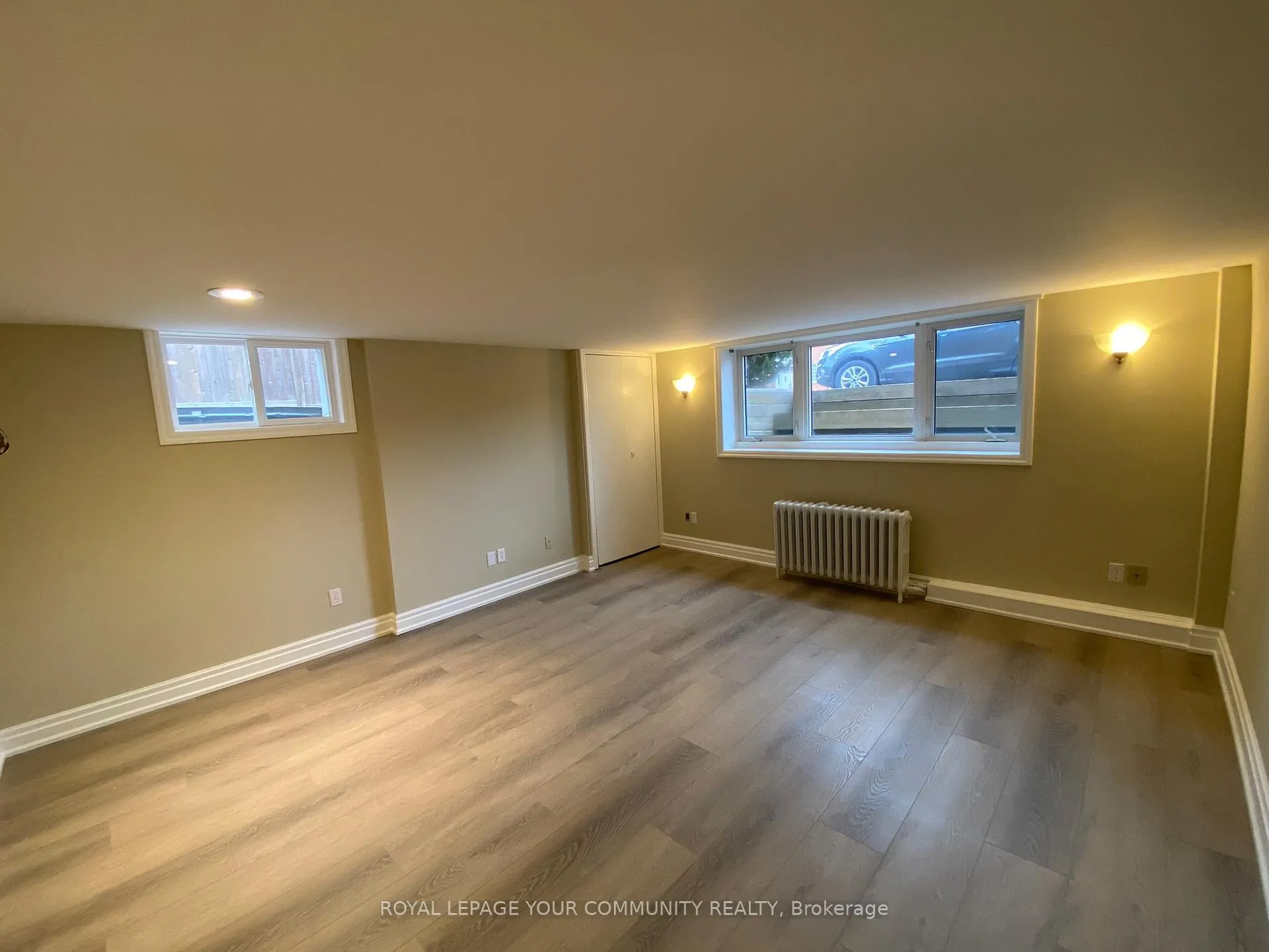 Photo 10 of Unit Lower, 2 Rougecrest Drive, Markham, Markham Village — HOMEH