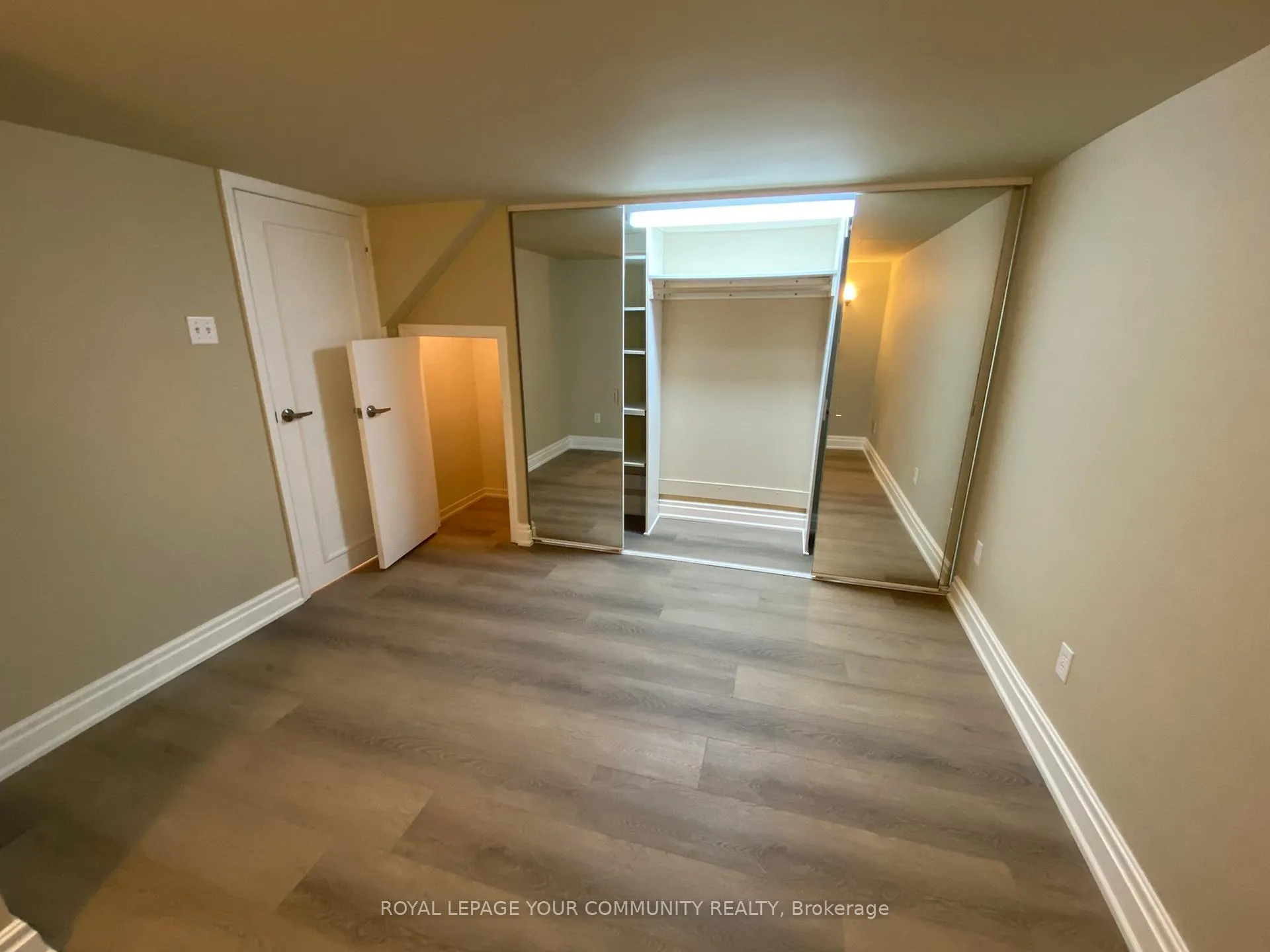 Photo 14 of Unit Lower, 2 Rougecrest Drive, Markham, Markham Village — HOMEH