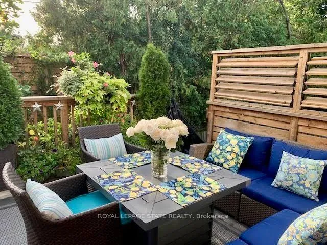 Photo 15 of 36 McGrath Court, Hamilton, Dundas — HOMEH