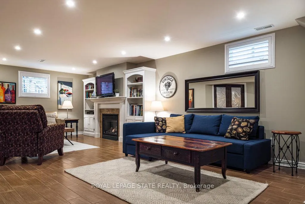 Photo 31 of 36 McGrath Court, Hamilton, Dundas — HOMEH