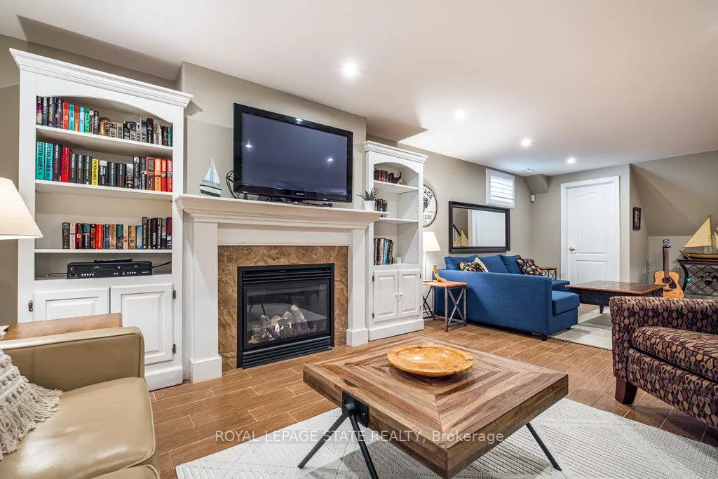 Photo 34 of 36 McGrath Court, Hamilton, Dundas — HOMEH