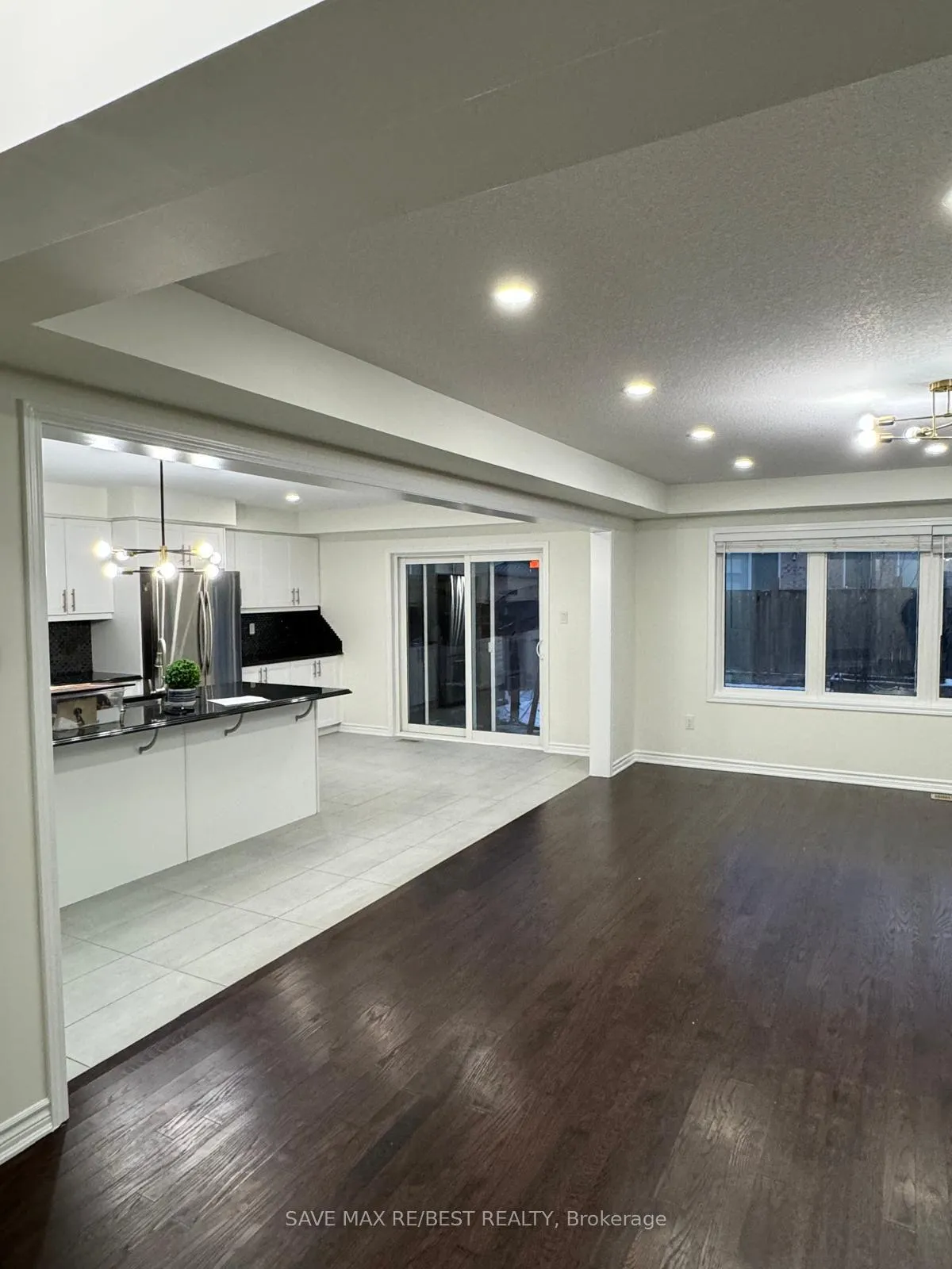 Photo 6 of Unit Main, 237 Shady Glen Crescent, Kitchener, Rosenburg — HOMEH