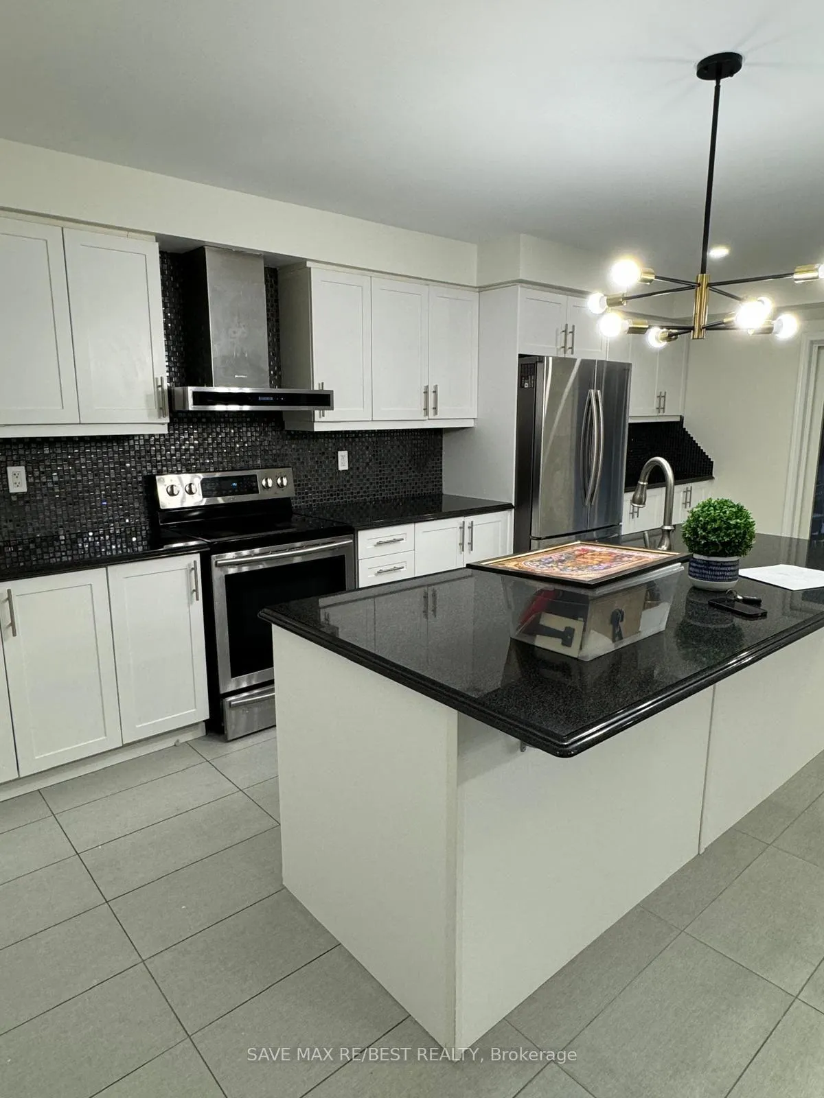 Photo 9 of Unit Main, 237 Shady Glen Crescent, Kitchener, Rosenburg — HOMEH
