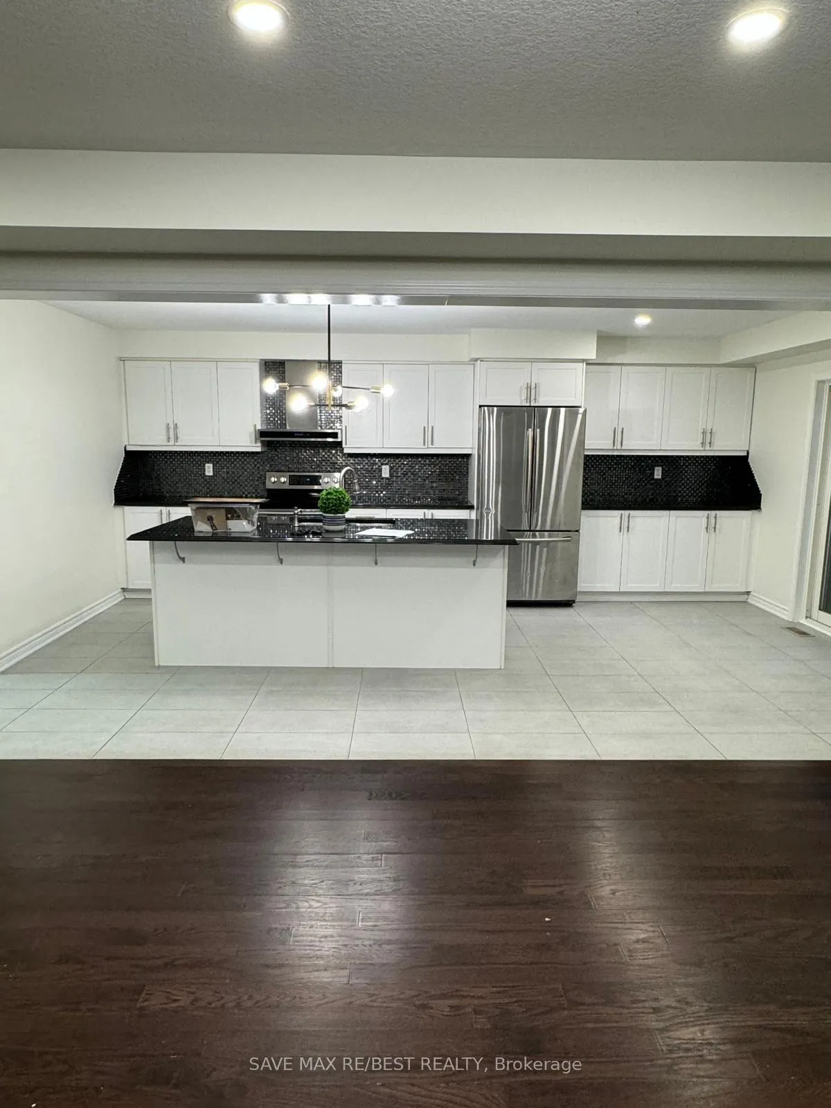 Photo 10 of Unit Main, 237 Shady Glen Crescent, Kitchener, Rosenburg — HOMEH
