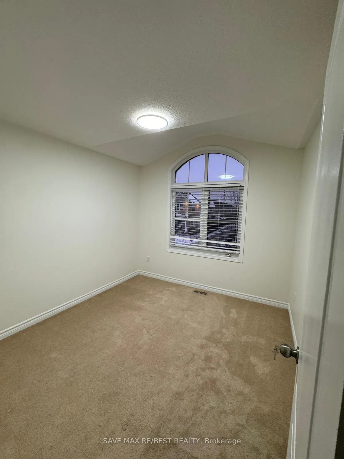 Photo 12 of Unit Main, 237 Shady Glen Crescent, Kitchener, Rosenburg — HOMEH