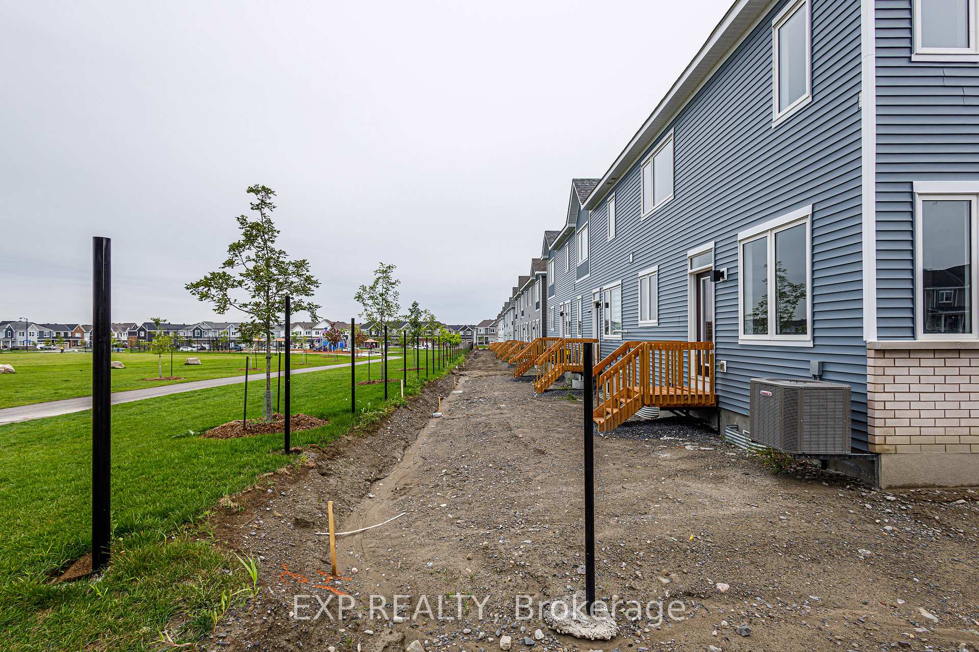 Photo 3 of 328 Canadensis Lane SW, Ottawa, Barrhaven - Half Moon Bay — HOMEH