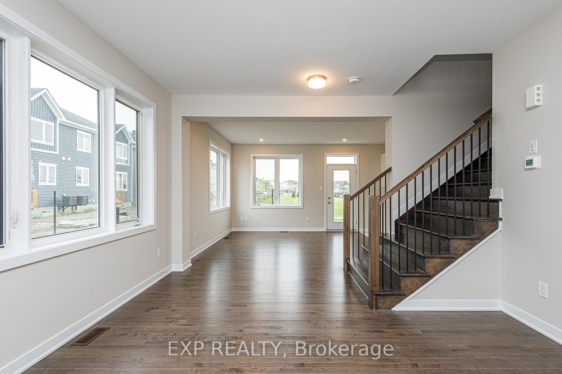 Photo 6 of 328 Canadensis Lane SW, Ottawa, Barrhaven - Half Moon Bay — HOMEH
