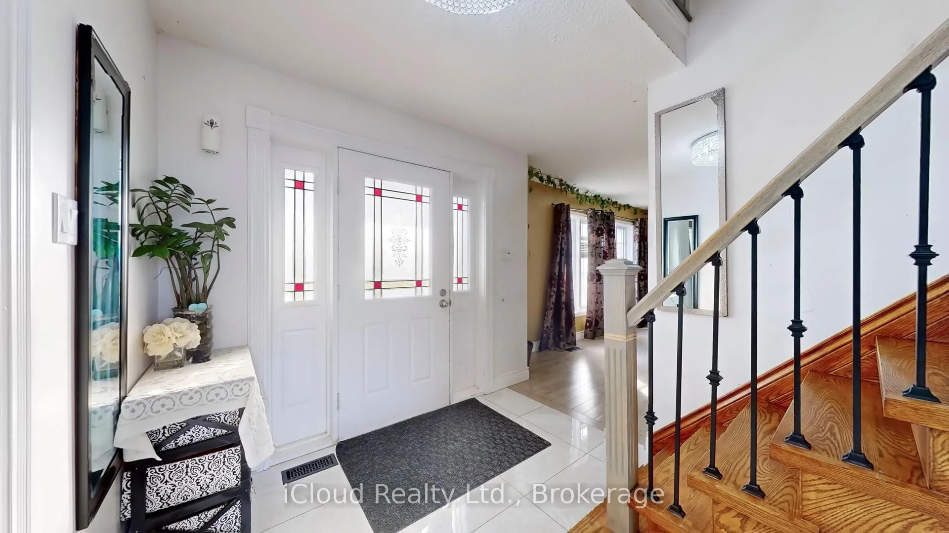Photo 3 of 12191 Mississauga Road W, Caledon, Rural Caledon — HOMEH