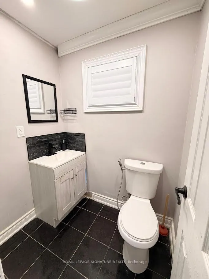 Photo 17 of 10 Salisbury Circle, Brampton, Brampton North — HOMEH