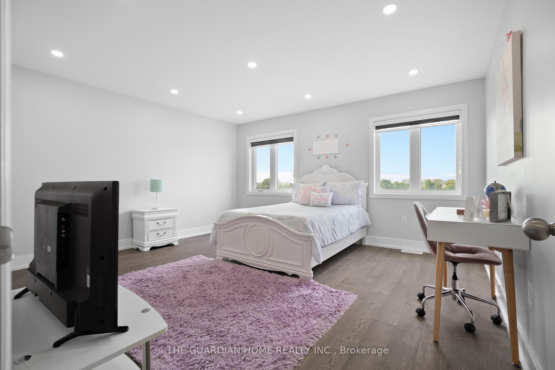 Photo 20 of 167 Yacht Drive, Clarington, Bowmanville — HOMEH