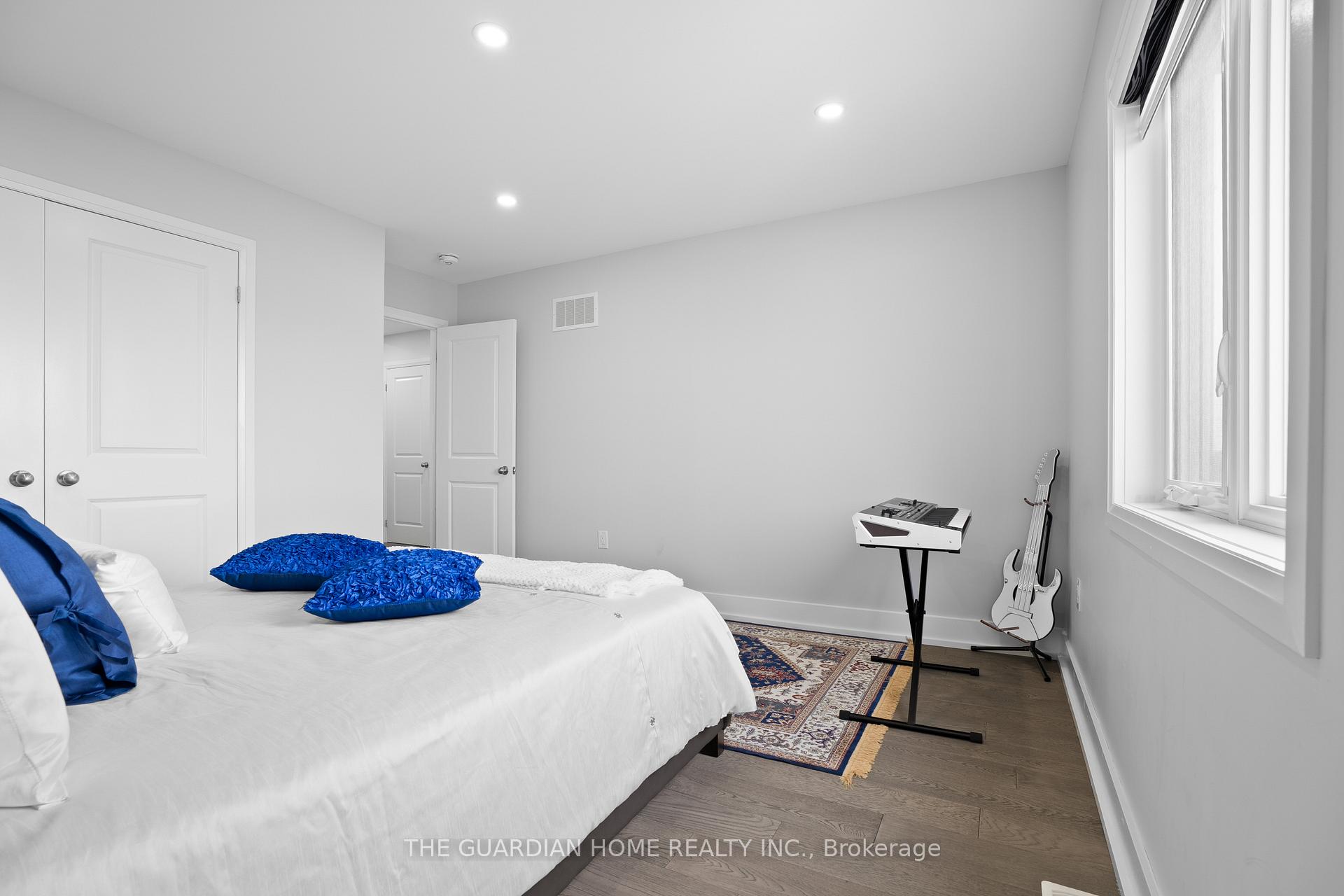 Photo 25 of 167 Yacht Drive, Clarington, Bowmanville — HOMEH