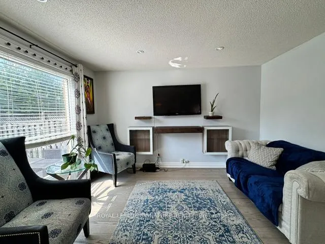 Photo 6 of 5 Kintyre Street, Brampton, Heart Lake West — HOMEH