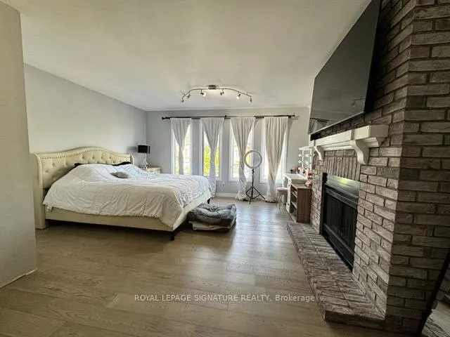 Photo 9 of 5 Kintyre Street, Brampton, Heart Lake West — HOMEH
