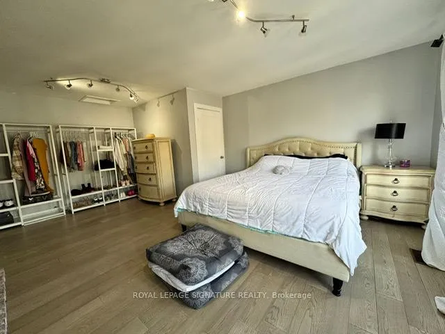 Photo 10 of 5 Kintyre Street, Brampton, Heart Lake West — HOMEH