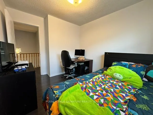 Photo 16 of 5 Kintyre Street, Brampton, Heart Lake West — HOMEH