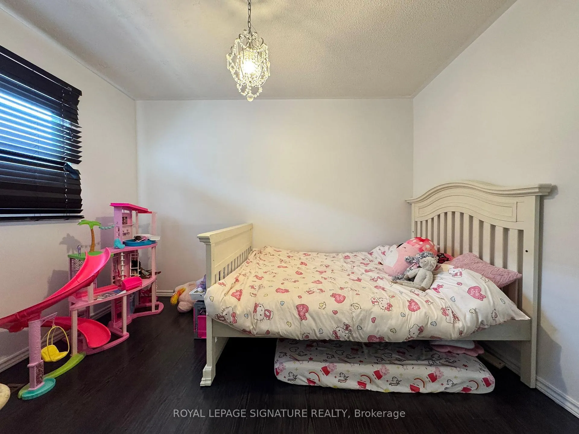 Photo 17 of 5 Kintyre Street, Brampton, Heart Lake West — HOMEH