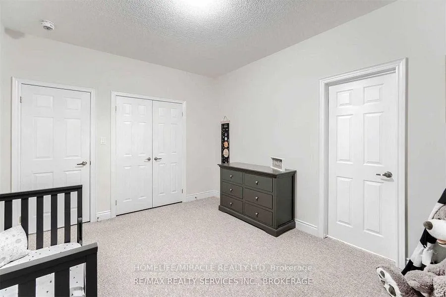 Photo 19 of 8 Buttonwood Road, Brampton, Toronto Gore Rural Estate — HOMEH