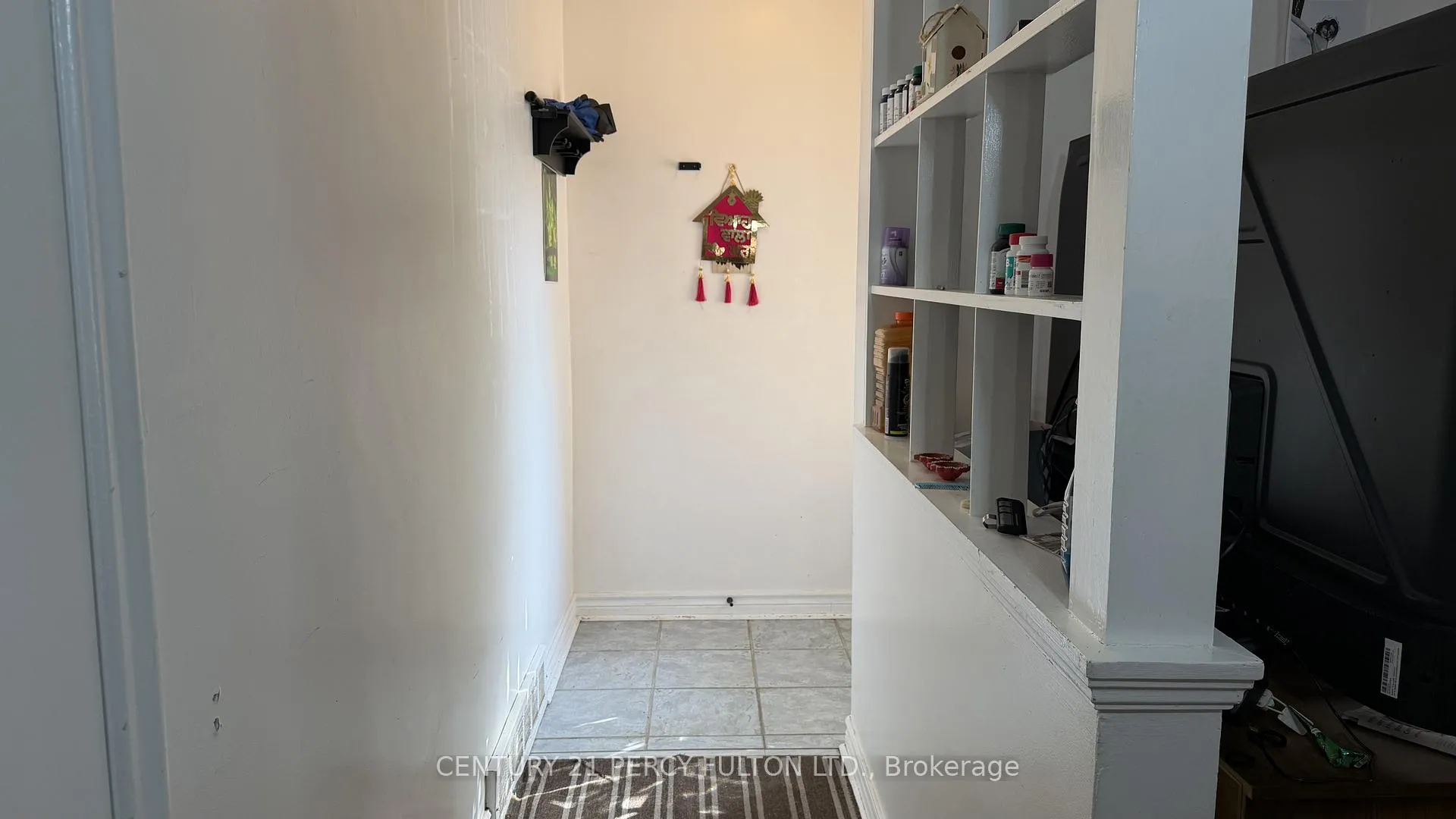 Photo 3 of 120 Mcmurchy Avenue S, Brampton, Brampton South — HOMEH