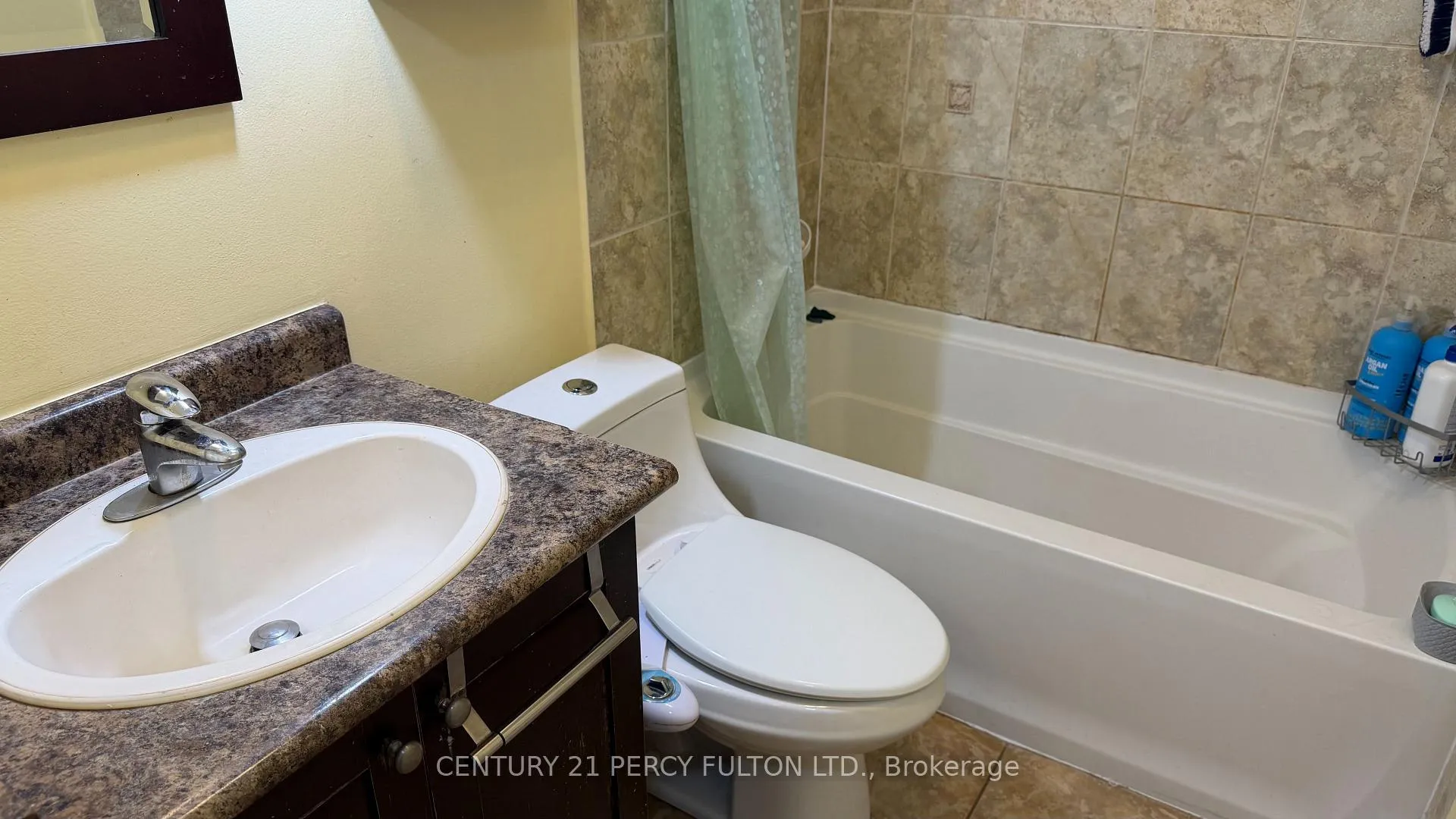 Photo 13 of 120 Mcmurchy Avenue S, Brampton, Brampton South — HOMEH