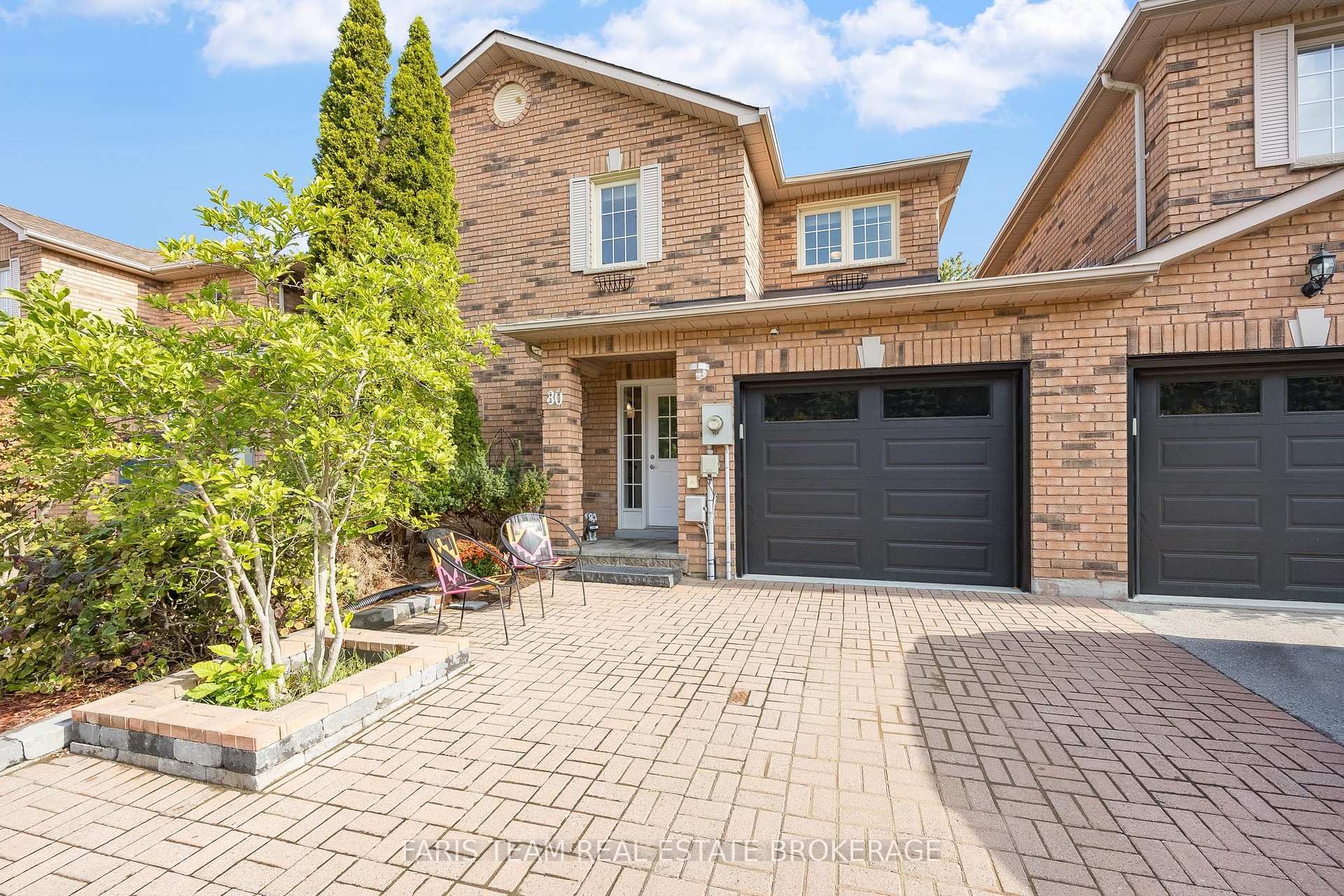 Photo 4 of 80 Bruce Crescent, Barrie, Bayshore — HOMEH