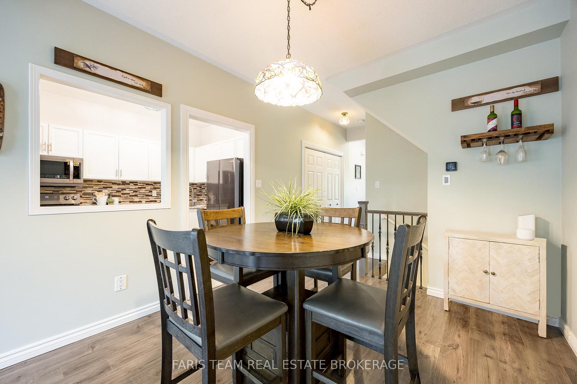 Photo 11 of 80 Bruce Crescent, Barrie, Bayshore — HOMEH