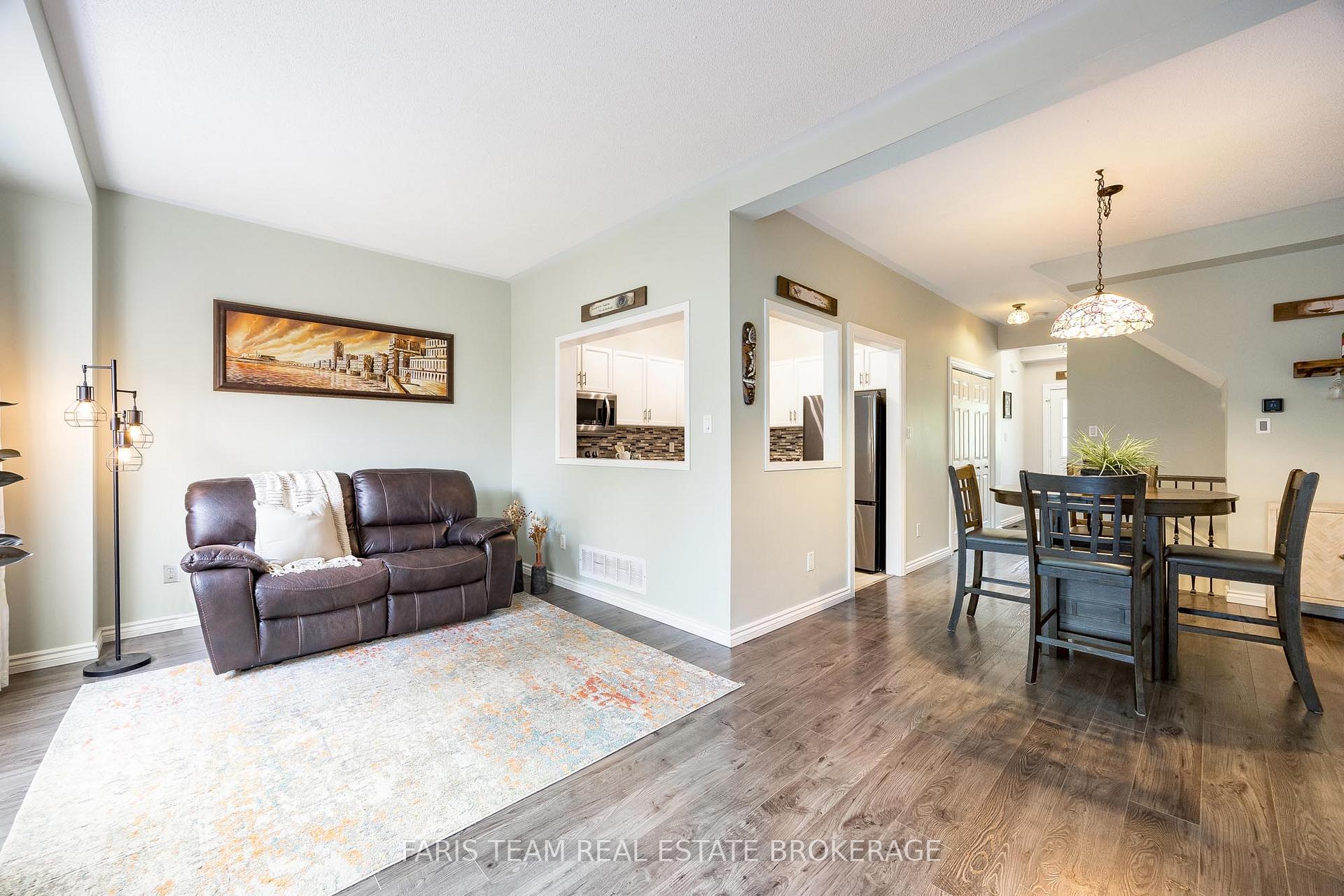 Photo 14 of 80 Bruce Crescent, Barrie, Bayshore — HOMEH