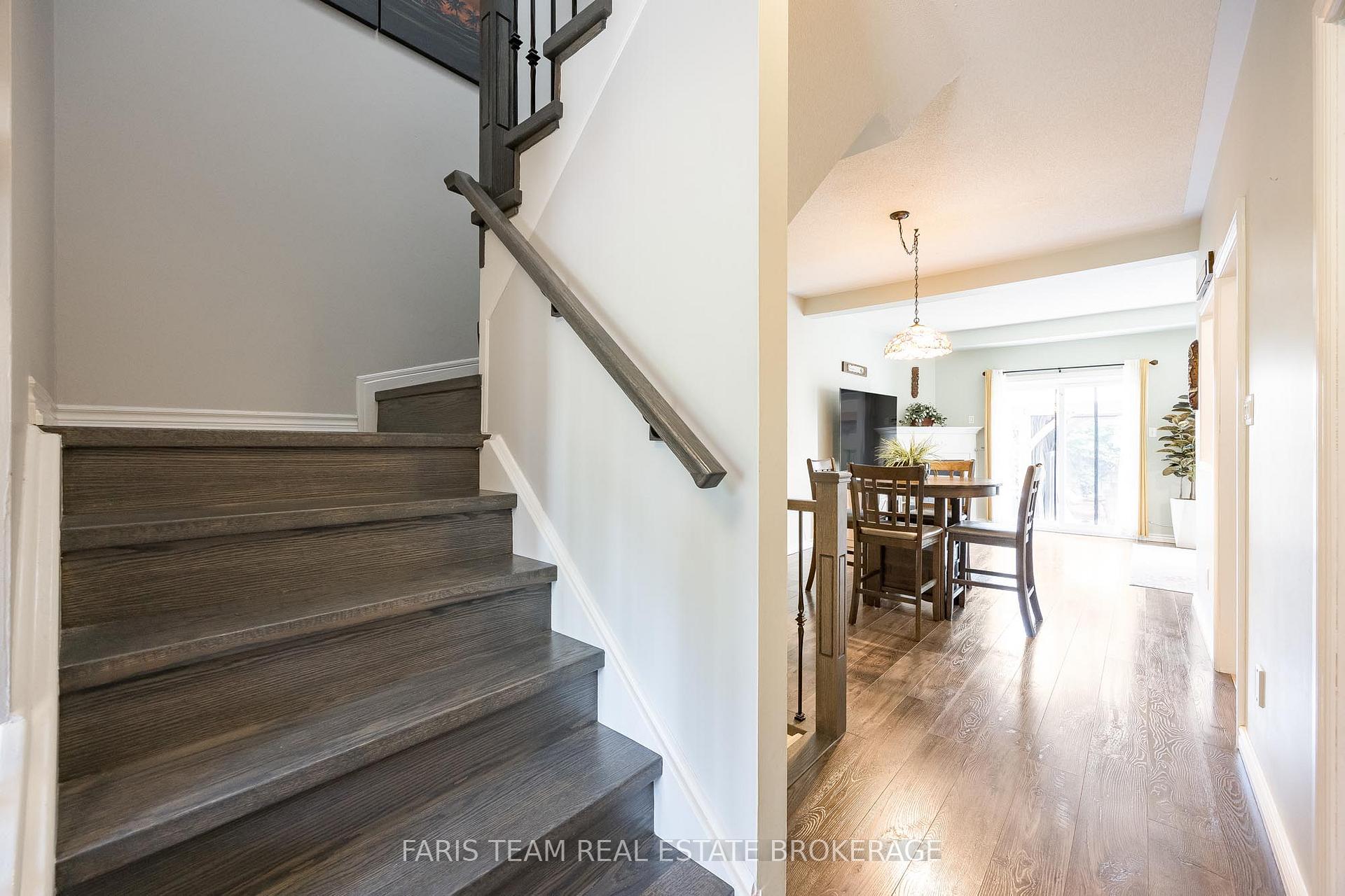 Photo 16 of 80 Bruce Crescent, Barrie, Bayshore — HOMEH