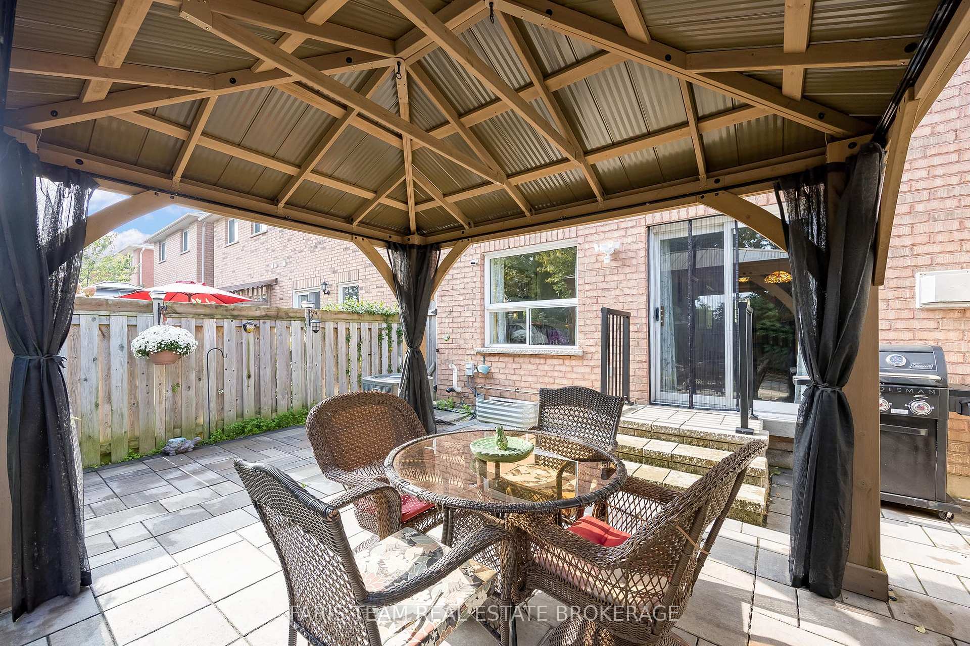 Photo 25 of 80 Bruce Crescent, Barrie, Bayshore — HOMEH
