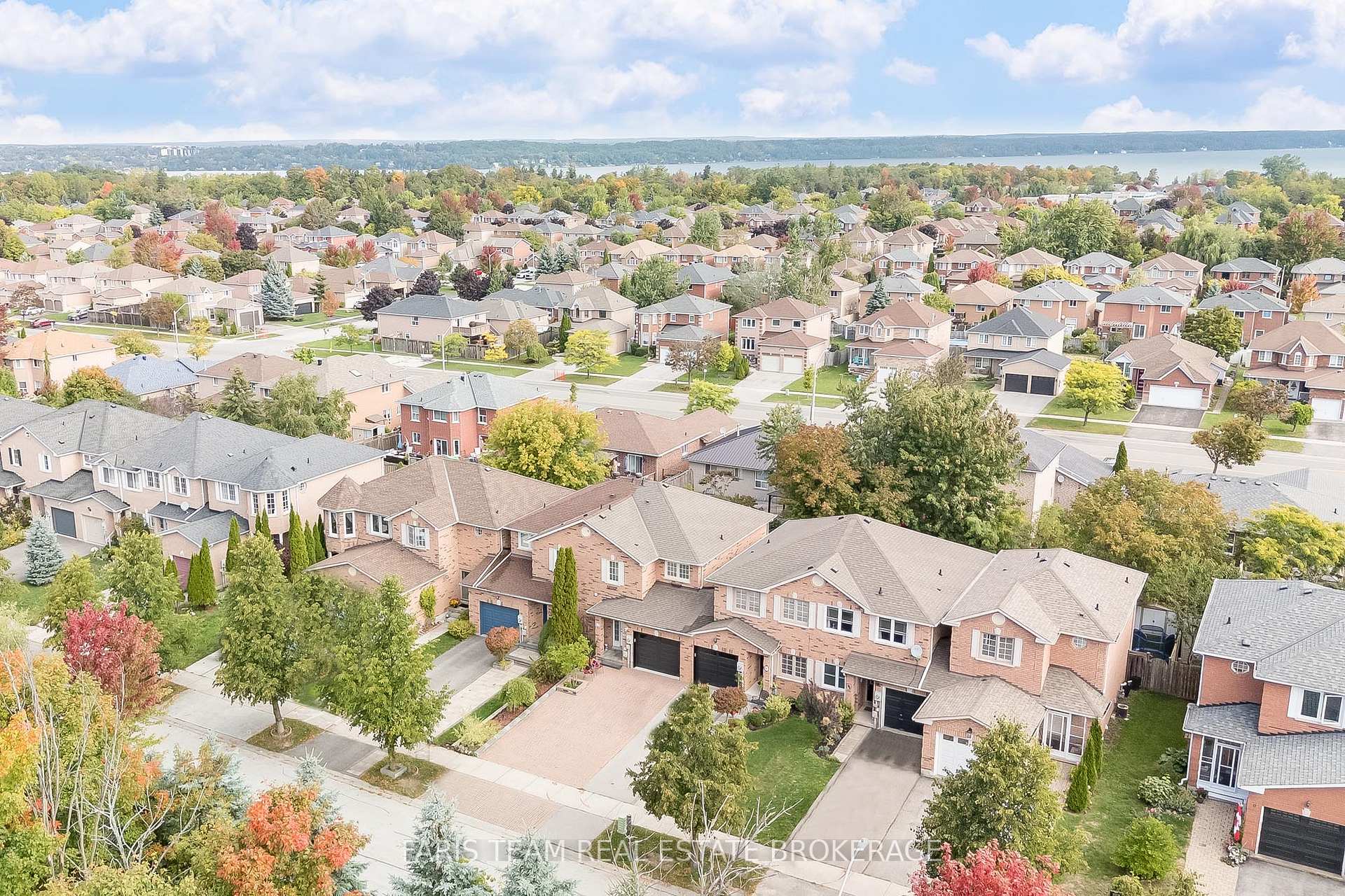Photo 30 of 80 Bruce Crescent, Barrie, Bayshore — HOMEH