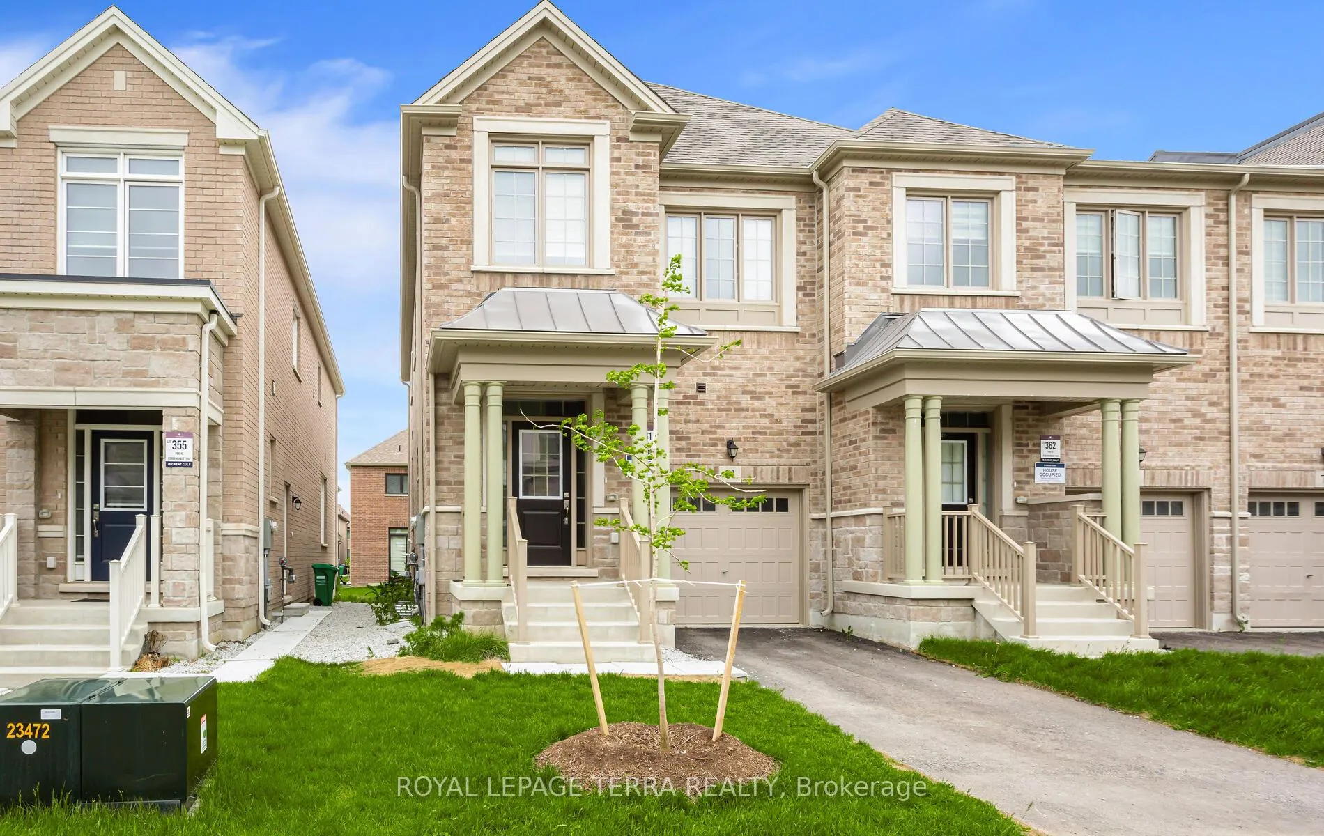 Photo 2 of 81 Bermondsey Way, Brampton, Bram West — HOMEH