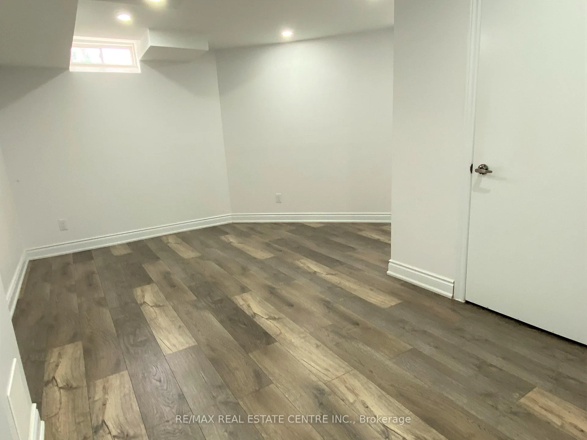 Photo 7 of Unit Lower, 44 Long Branch Trail, Brampton, Bram East — HOMEH