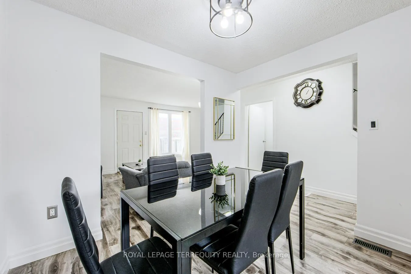 Photo 11 of Unit 51, 33 Rochelle Avenue, Hamilton, Quinndale — HOMEH