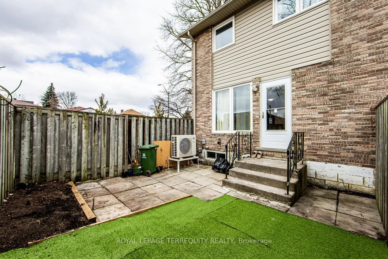 Photo 35 of Unit 51, 33 Rochelle Avenue, Hamilton, Quinndale — HOMEH