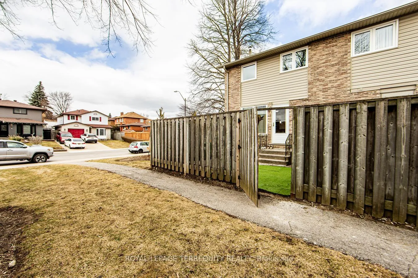Photo 36 of Unit 51, 33 Rochelle Avenue, Hamilton, Quinndale — HOMEH