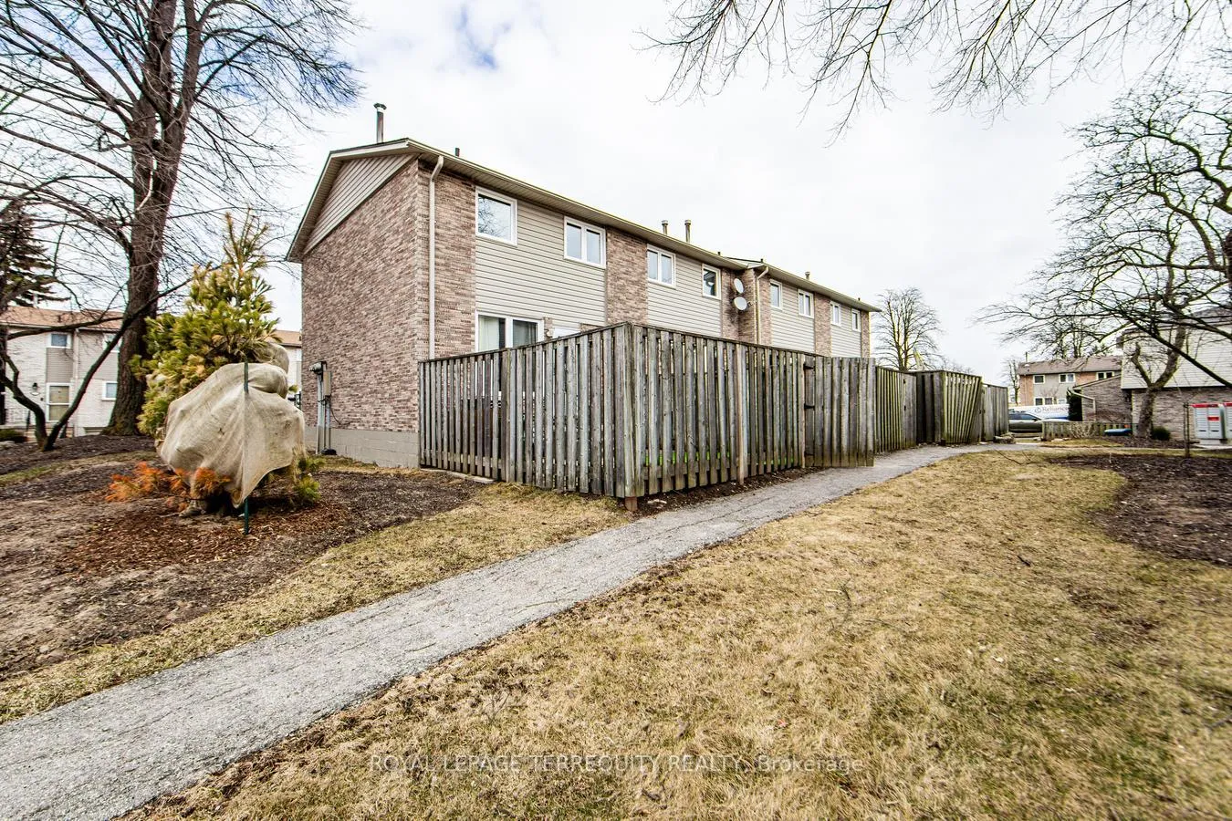Photo 37 of Unit 51, 33 Rochelle Avenue, Hamilton, Quinndale — HOMEH