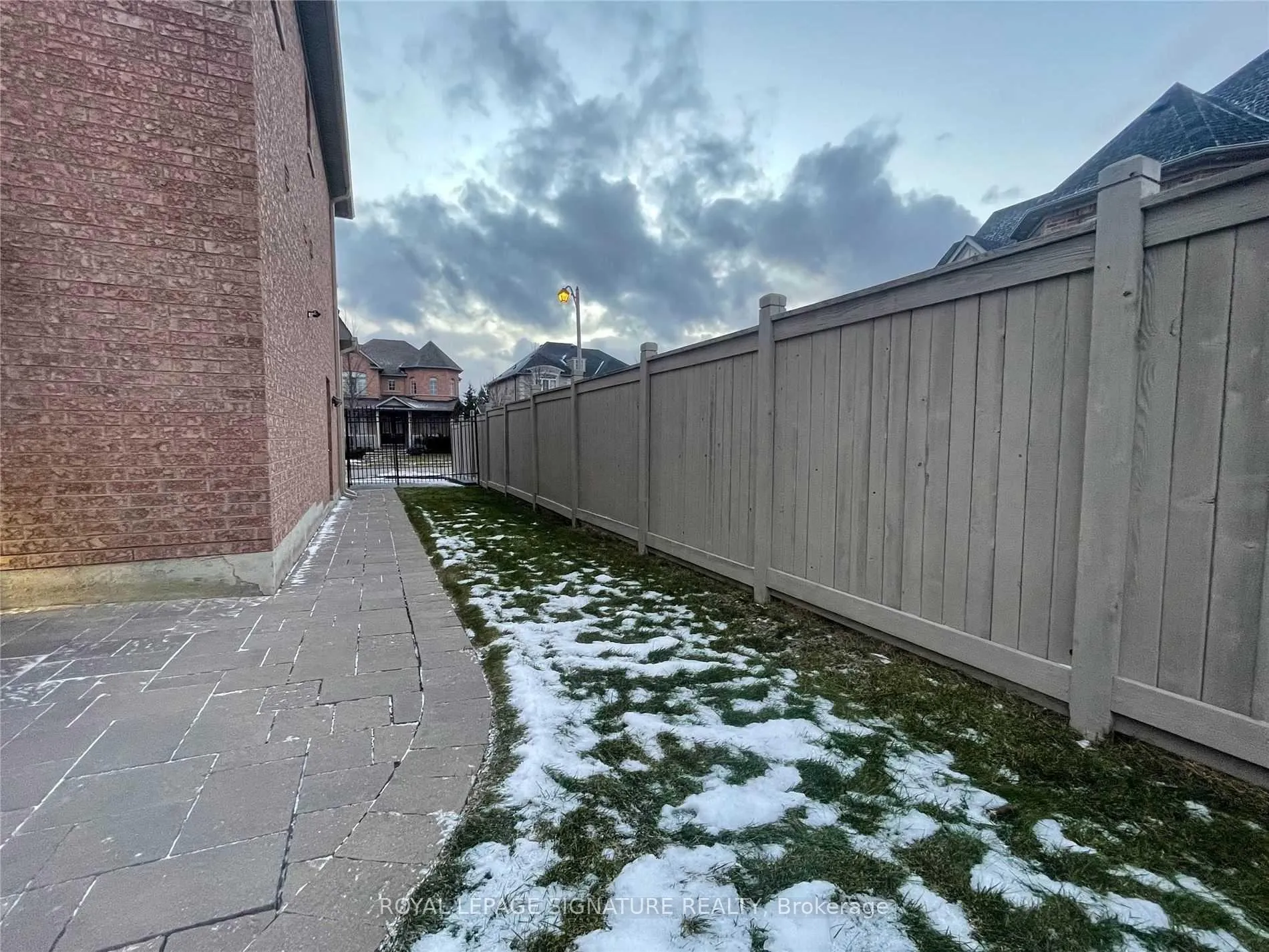 Photo 23 of Unit Bsmt, 95 Valleycreek Drive, Brampton, Bram East — HOMEH